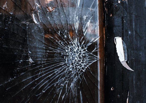 When to replace windows and siding in Reno | Key Warning Signs